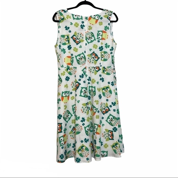 Vintage Inspired Owl and Clover Sleeveless Flared Skirt Dress - Picture 3 of 16